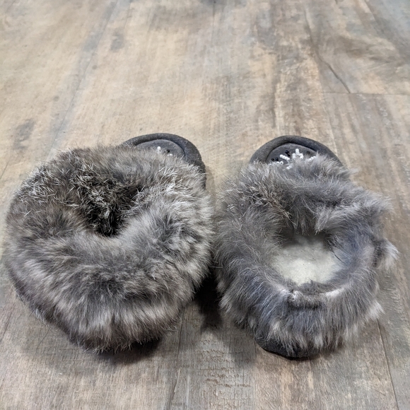 Urban Trail Kids Beaded Moccasins - Picture 2 of 7